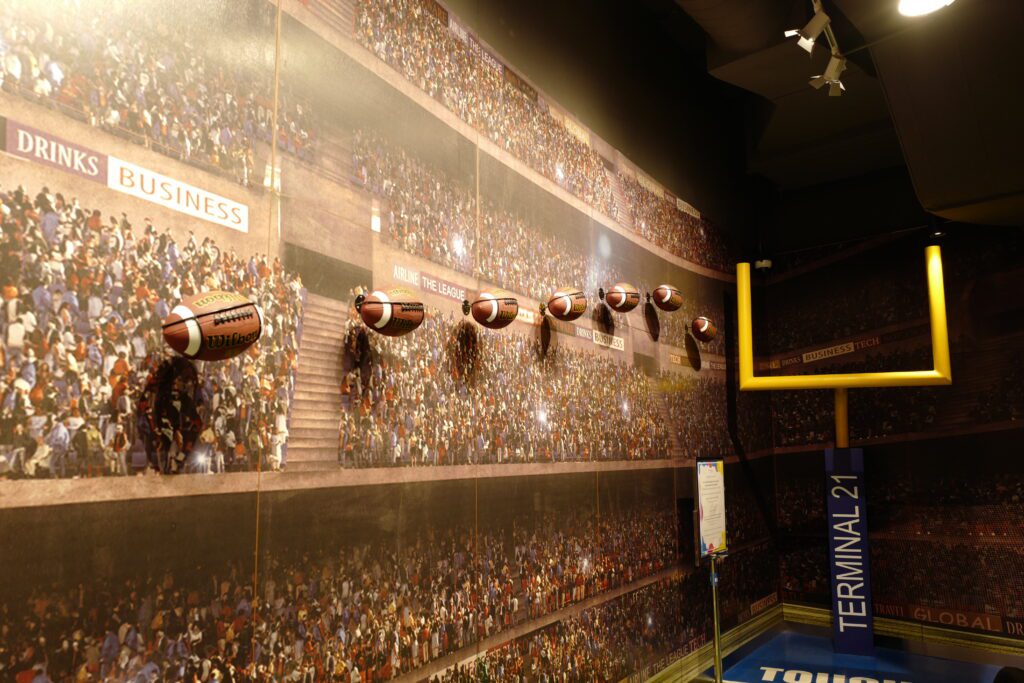 Sculpture Fabrication Thailand Sculpture Object Nine รับทำงานประติมากรรม รับผลิตงานประติมากรรม รับออกแบบงานประติมากรรม สถานที่ยอดฮิตสำหรับถ่ายภาพผลงานประติมากรรมของ OBJECT NINE